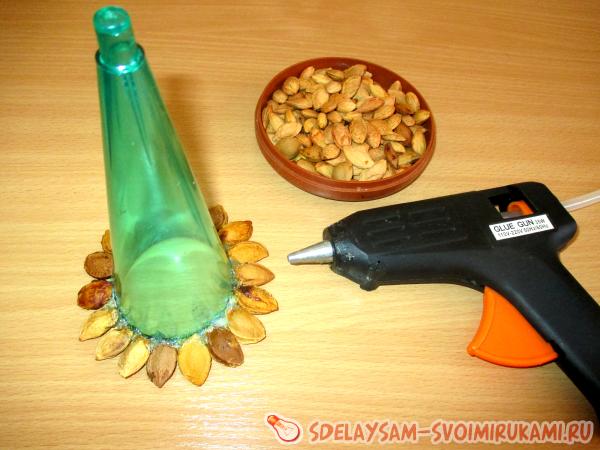 приклеиваем косточки