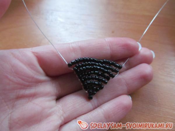 Начнем с формирования лепестков