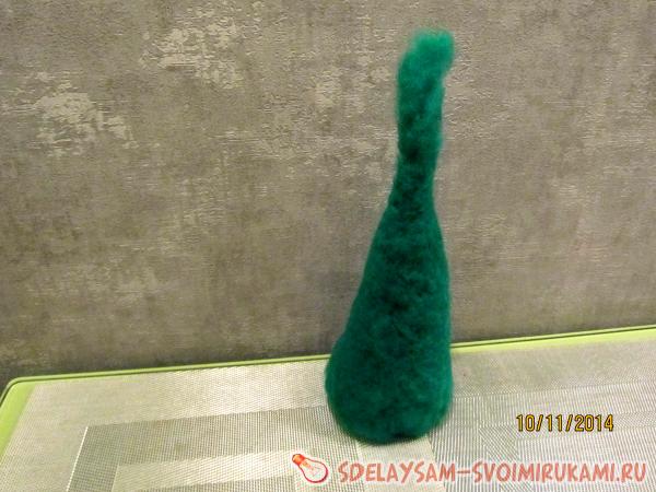 формируем из зелной шерсти