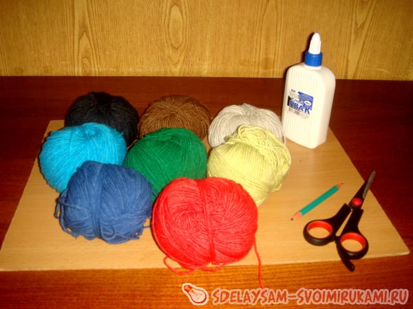 Картина Совушки в технике ниткография