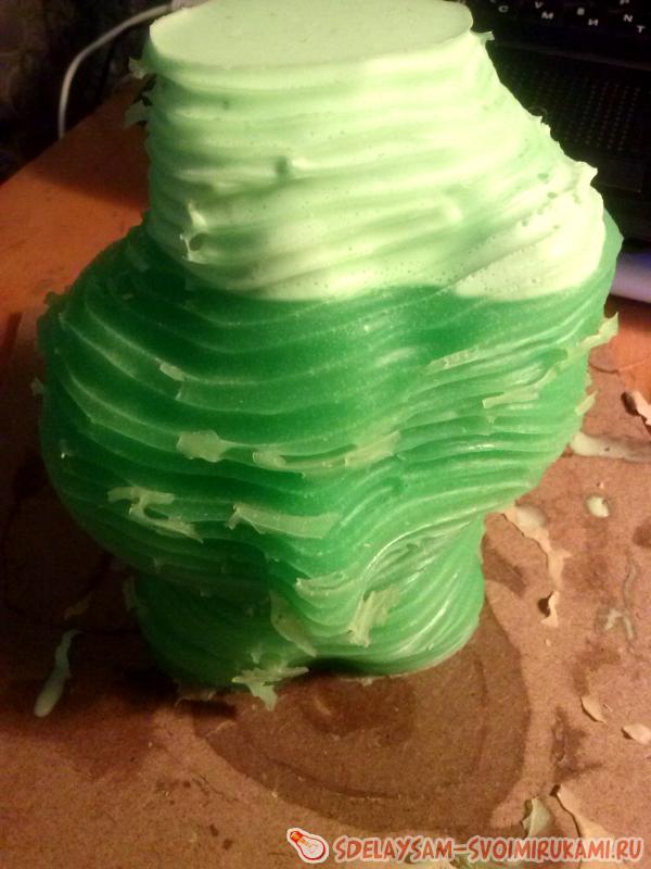 освобождаем ее из оков пластилина