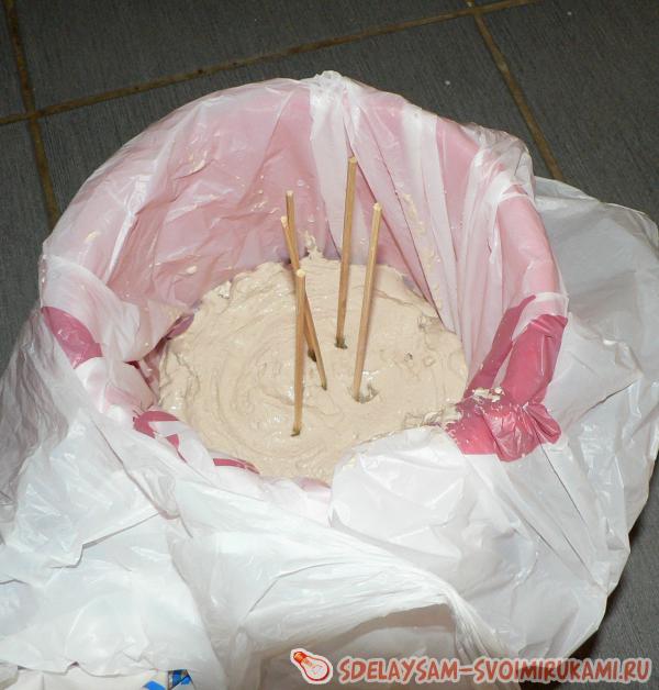 разравниваем поверхность гипса