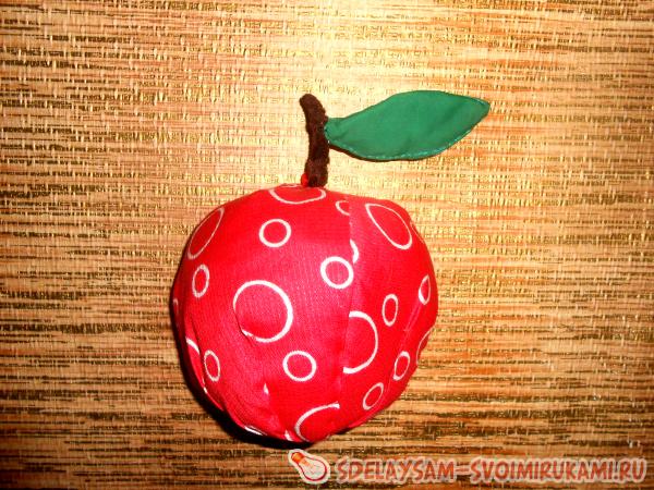 Игольница половинка яблока