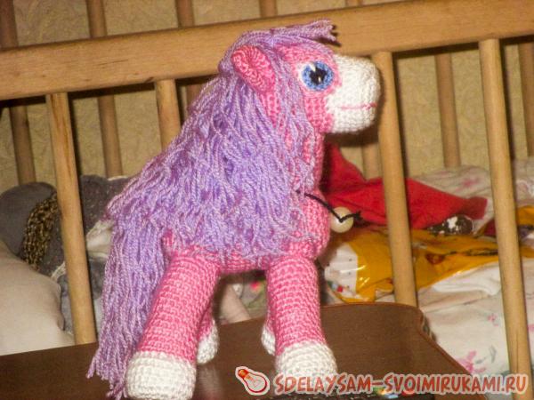 лошадка вязанная крючком