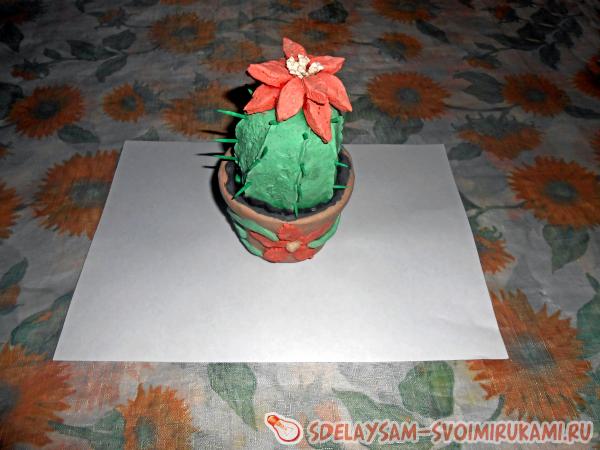 Кактус из соленого теста