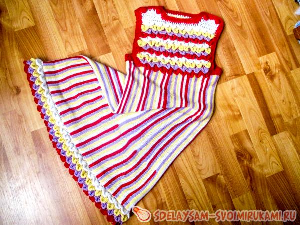 Вязаное платье