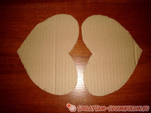 вырежьте трафарет