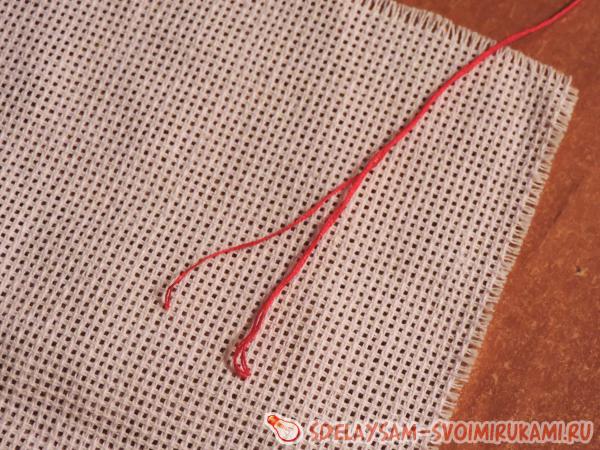 Сердце вышитое крестиком