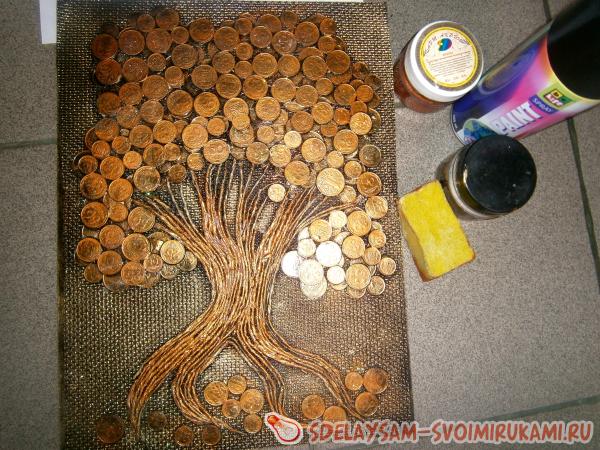 серебряного цвета