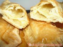 Слойки с сыром из готового слоеного теста