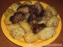 Запеченный картофель с мясом в рукаве