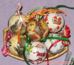 Декупаж новогодних шаров