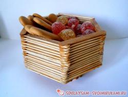 Ваза из палочек от мороженого