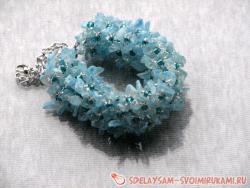 Браслет из кристаллов и бисера