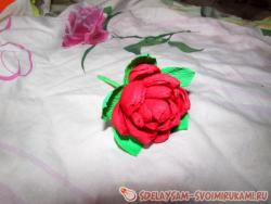 Георгина из гофрированной бумаги