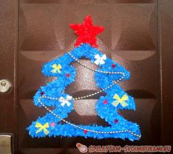 Елка из картона