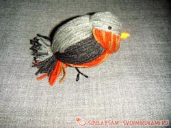Птичка из нитей