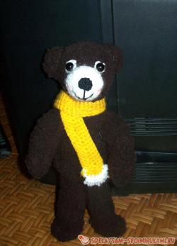 Мишка из ниток