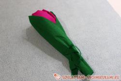 Тюльпаны из гофрированной бумаги