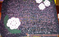 Толстый коврик из пряжи