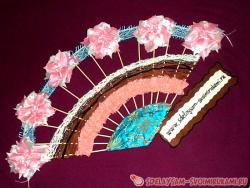 Веер из деревянных палочек