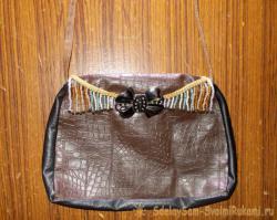 Сумочка кожаная на молнии