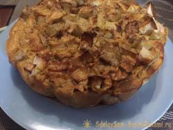 Медовый яблочный пирог