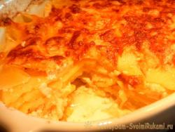 Картофель запеченный в сливках и молоке