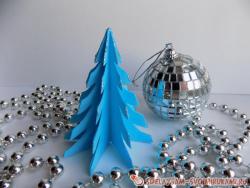 Голубая елочка из бумаги