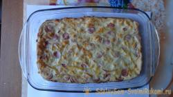 Самый вкусный пирог с сосисками и сыром