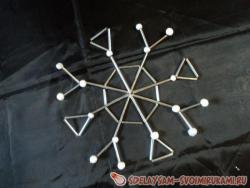 Новогодняя снежинка на стену