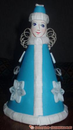 Снегурочка из цветной бумаги