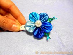 Цветок из остатков ленты