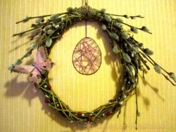 Интерьерная подвеска из ниток