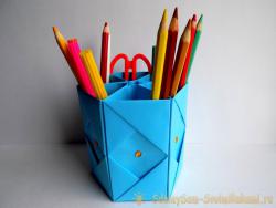 Подставка под карандаши из бумаги