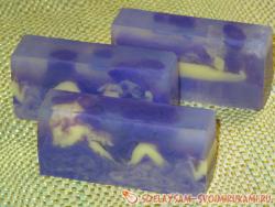 Мыло со свирлами из основы