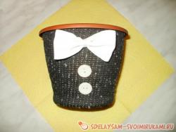 Декорирование цветочного горшка тканью