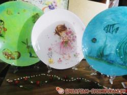 Обратный декупаж на тарелке