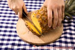 Как быстро почистить ананас?