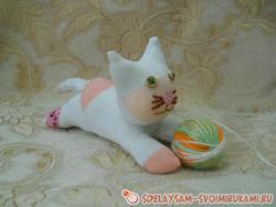 Котенок из носочков