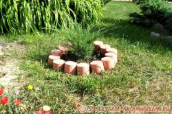 Простая клумба