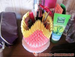 Вазочка для косметики