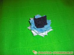 Украшение для волос «Трехцветная роза»