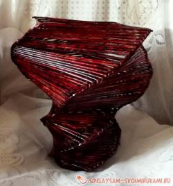 Большая спиральная ваза из бумажной лозы