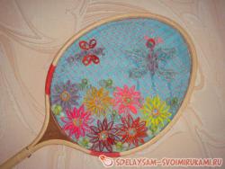 Оригинальное панно из теннисной ракетки