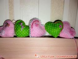 Гирлянда из теплых сердец ко Дню всех влюбленных