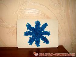 Снежинка из гофрированной бумаги