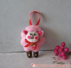 Овечка из фетра