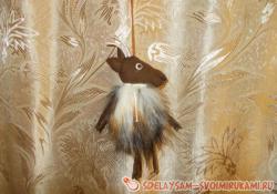 Козочка из помпончика шубы