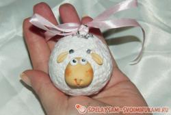 Елочная игрушка «Овечка»